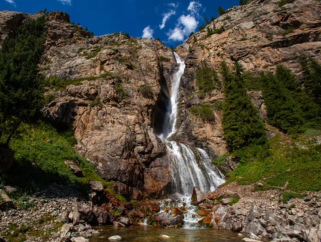 Burhan-Bulak Falls